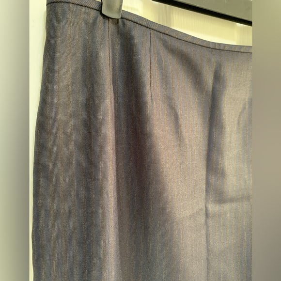 Dressbarn Pinstripe Pencil Skirt Size 14 Navy Blue Career Office - Picture 3 of 9